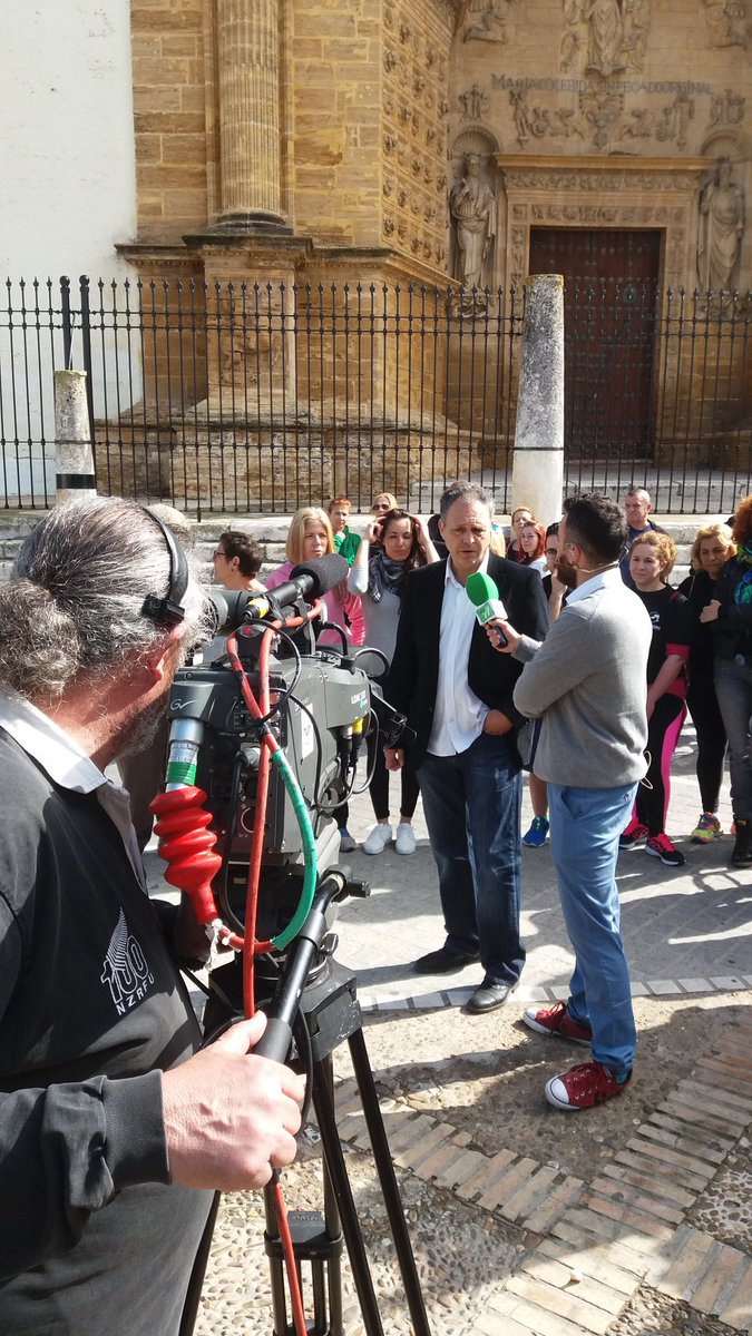 AuxiPeMore's tweet photo. @JoaquinCaparros en su pueblo, Utrera! #UtreraLMA https://t.co/f9U3460uHs