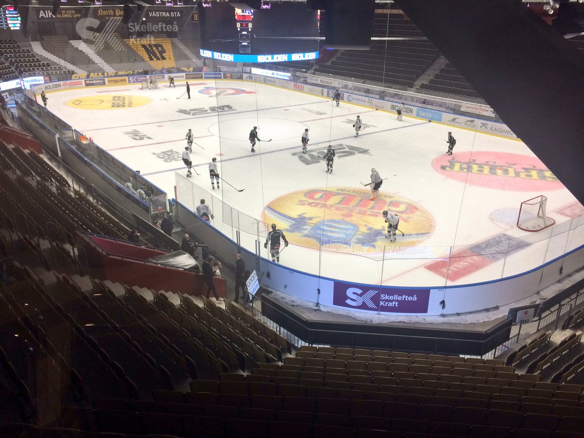 Skellefteå AIK laddar inför kvarten mot HV. #skeaik #twittpuck