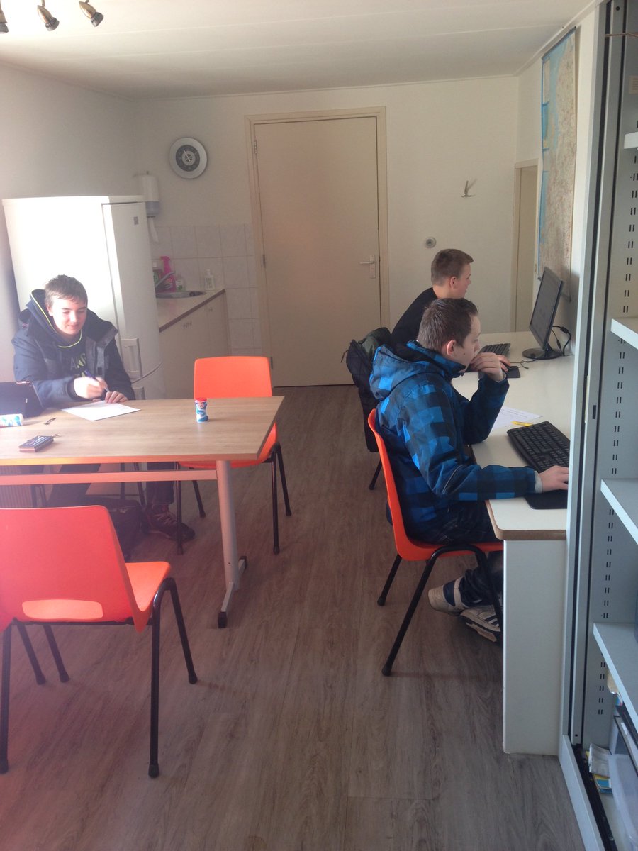 Vandaag 3 leerlingen van <a href="/Sevenwolden/">OSG Sevenwolden</a> voor #snuffelstage op bezoek gehad. #dejeugdheeftdetoekomst