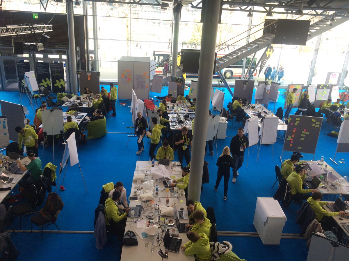 cl_aryus's tweet photo. 6hrs to go... Code in progress #innojam #cebit https://t.co/NnJGnH3gBx