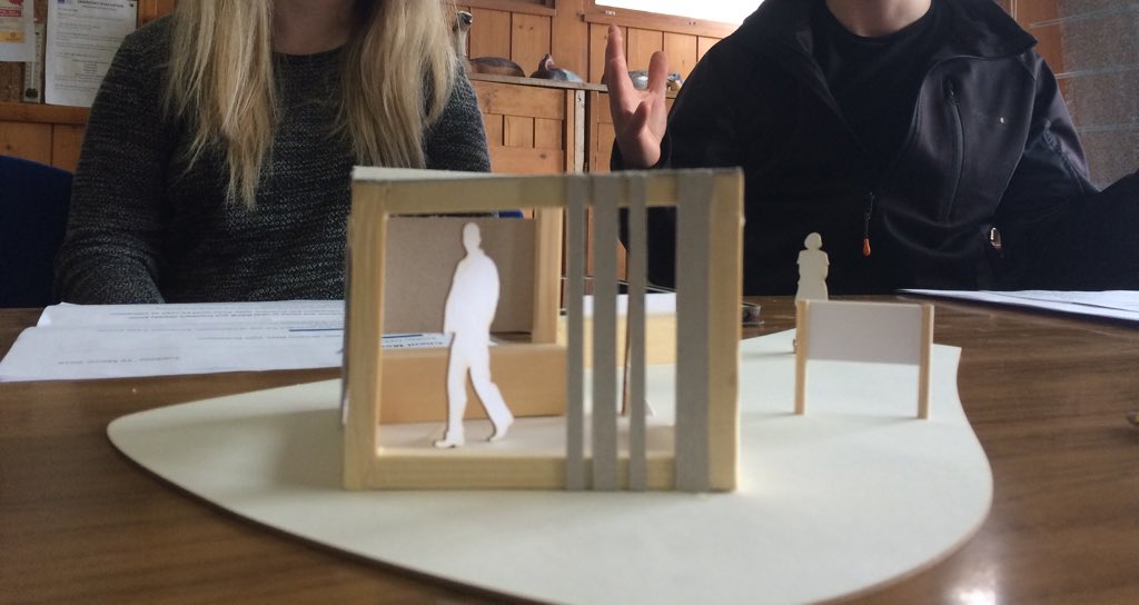 glasgow_kat's tweet photo. Brilliant models from the strathclyde students at @RSPBLochwinnoch. Here's number 1 https://t.co/8A8c6terNt