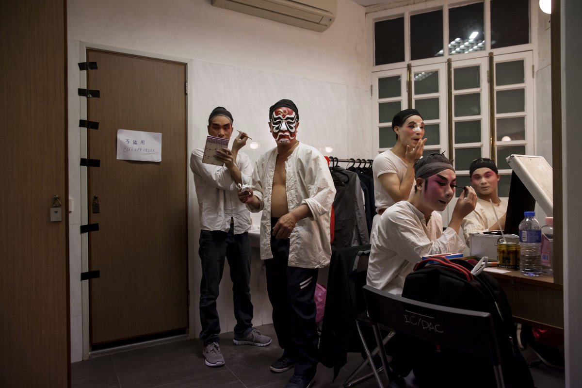 thescriptroad's tweet image. Foshan Opera Troupe also joined The Script Road with a presentation of the Peony Pavilion. Photos: Eduardo Martins