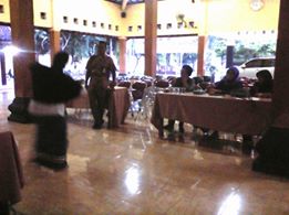 Sekcam Cepu mengawal persiapan dan latihan tari, dongeng &amp; penyuluhan menghadapi lomba Jambore PKK besok,17 Maret'16