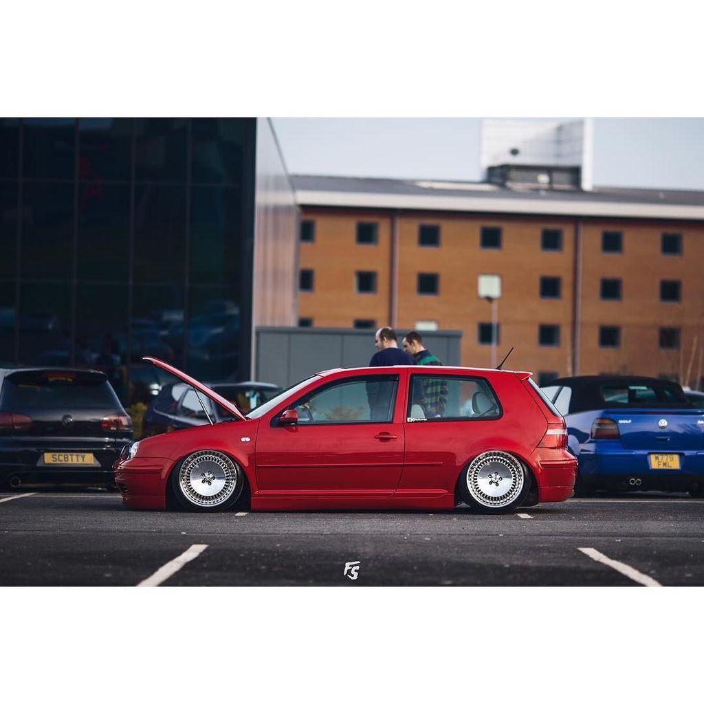 autogruppe's tweet photo. 👤 @scottytea - @dub_lounge / 📷 @f3cht
#frameslayers #vrtonline #everythingair #unit85nine #dsrperfection #sourkroa… https://t.co/Zfelc20zkC