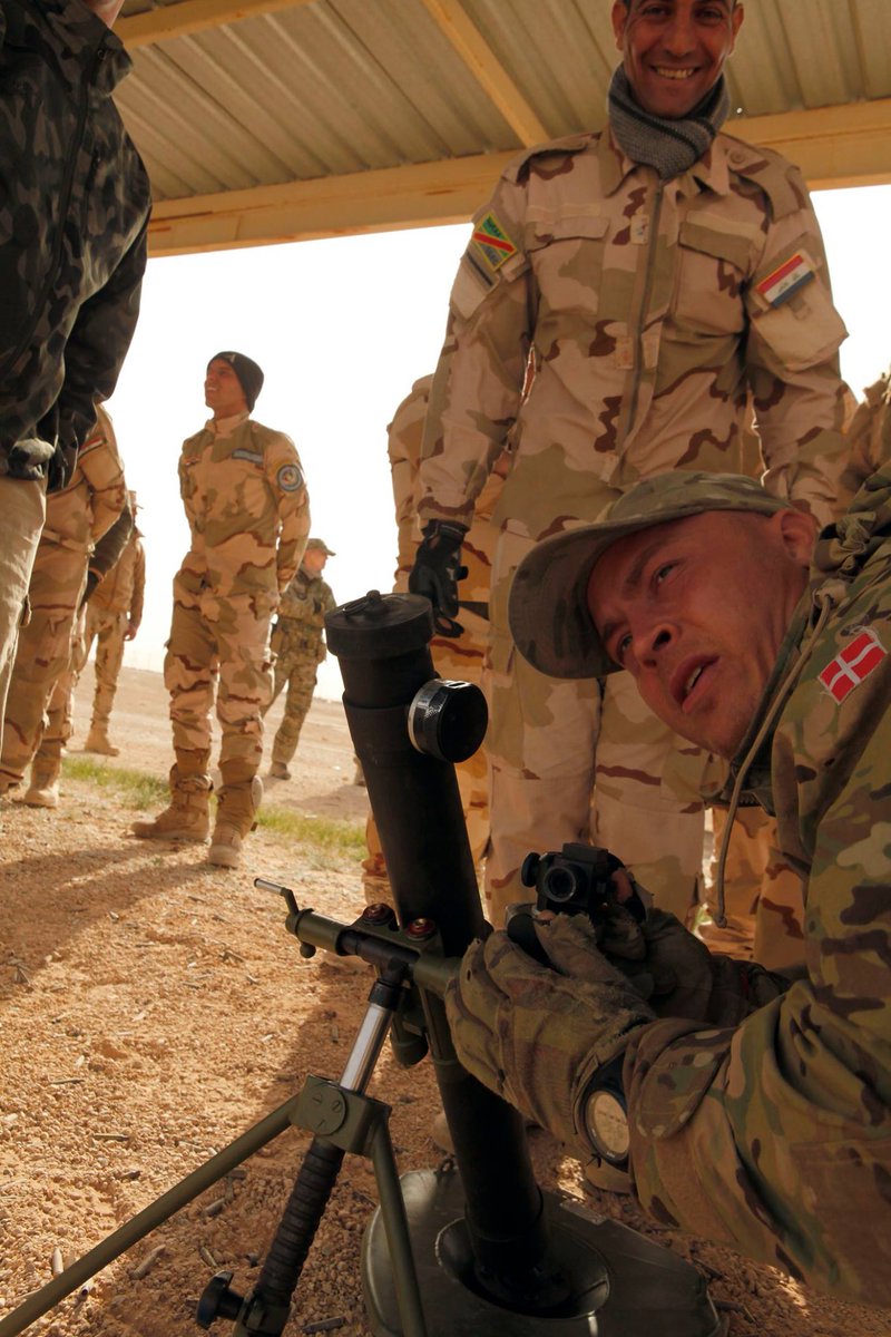 تدريبات الجيش العراقي الجديده على يد المستشارين الامريكان  - صفحة 2 Cdqo01bWoAAq8F8