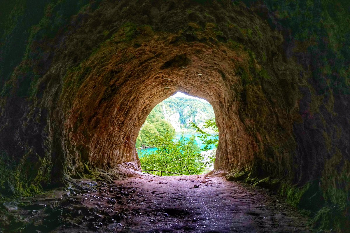 TalkTravelToMe's tweet photo. Secret caves at Plitvice Lakes, Croatia! #TTOT #travel #Croatia #Plitvice #talktravel https://t.co/48dUKOxPHe