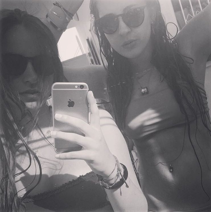 merimargaria's tweet photo. Tb to when i wasn't confined to this prison they call library #riccione2k15 #mysoul @vickytorricelli https://t.co/jc4rxQh3DS