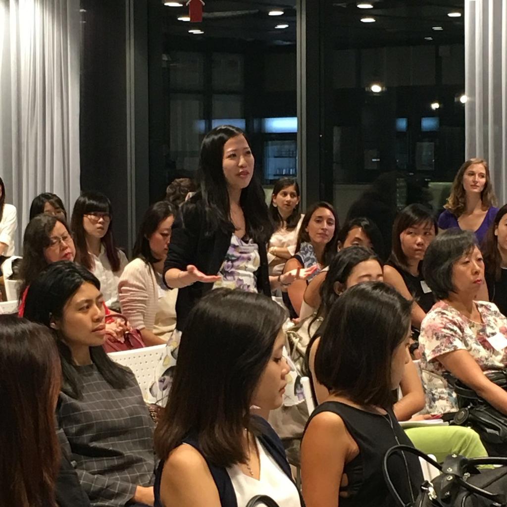 ywlcsg's tweet photo. @mavis_low asking the panel a question, questioning the superficiality of social media #PositionOfStrength ☺ https://t.co/F60oRMXPME