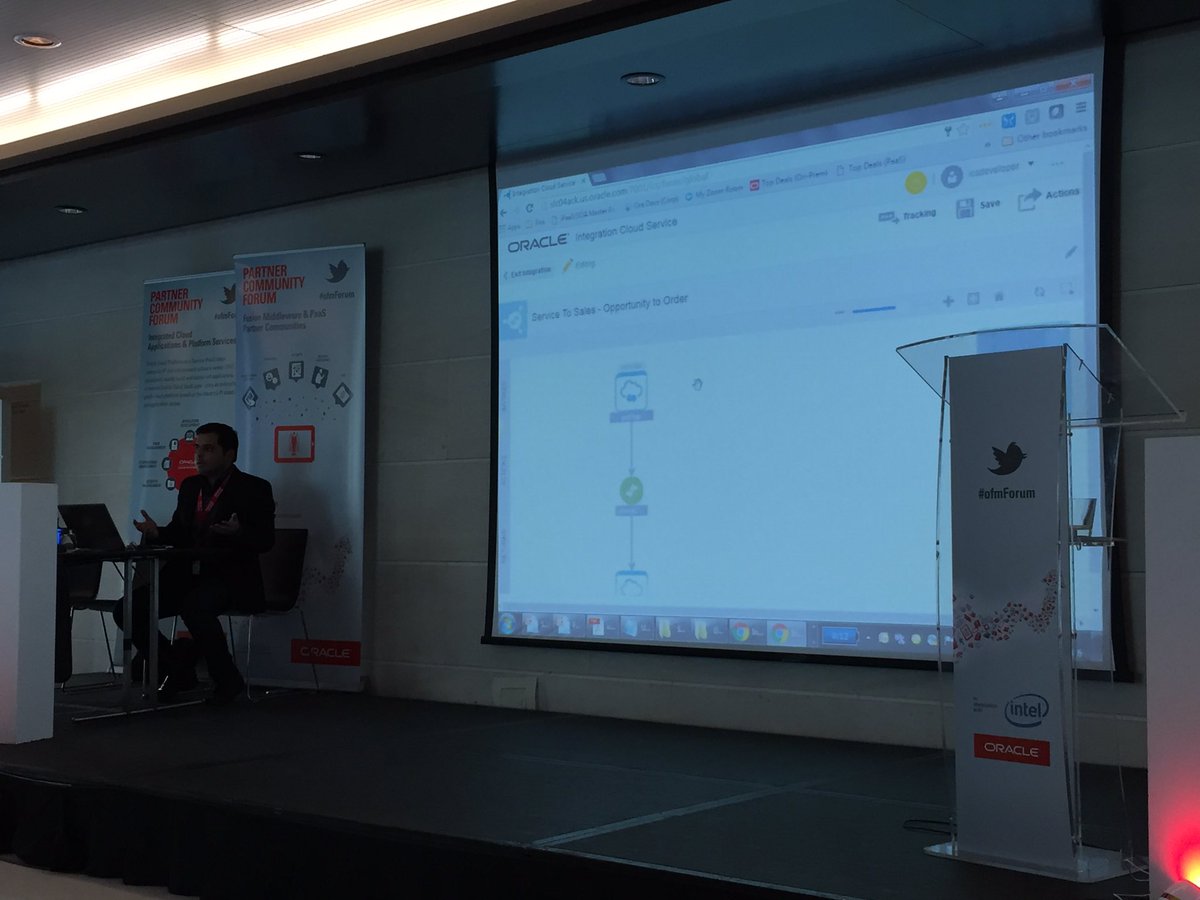 andreaskoop's tweet image. #OracleICS live demo by @Yogesh_Sontakke at #ofmforum . More and more adapters to come...