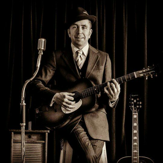 OldBank1's tweet photo. Keith Thompson's birthday bash @OldBank1 this evening from 9.30 #birthday #openmicnight #livemusic #livemusicvenue https://t.co/lgV2Ne4Xcb