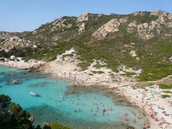 ANSA_Viaggi's tweet photo. Da Cala Corsara a Cavoli, 15 spiagge da scoprire nel 2016 #Sardegna #Sicilia https://t.co/tsDPaf26DF https://t.co/VAvrE9WwHy