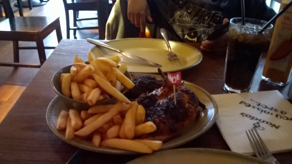 haviawilliams's tweet photo. Wen the chef make it like Jamaican jerk jus for me.👏👏👌 #givingtip. https://t.co/joVS2VXLp9
