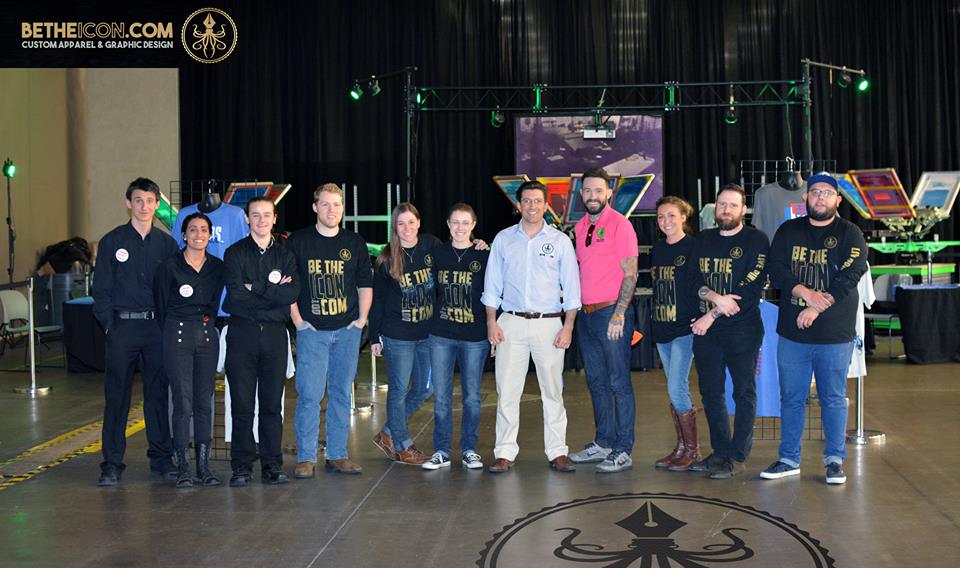 IconCreativ's tweet image. Gotta Love live prints!
#betheicon #custom #customshirts #fashion #design #graphic #shirts #icon #iconcreativ