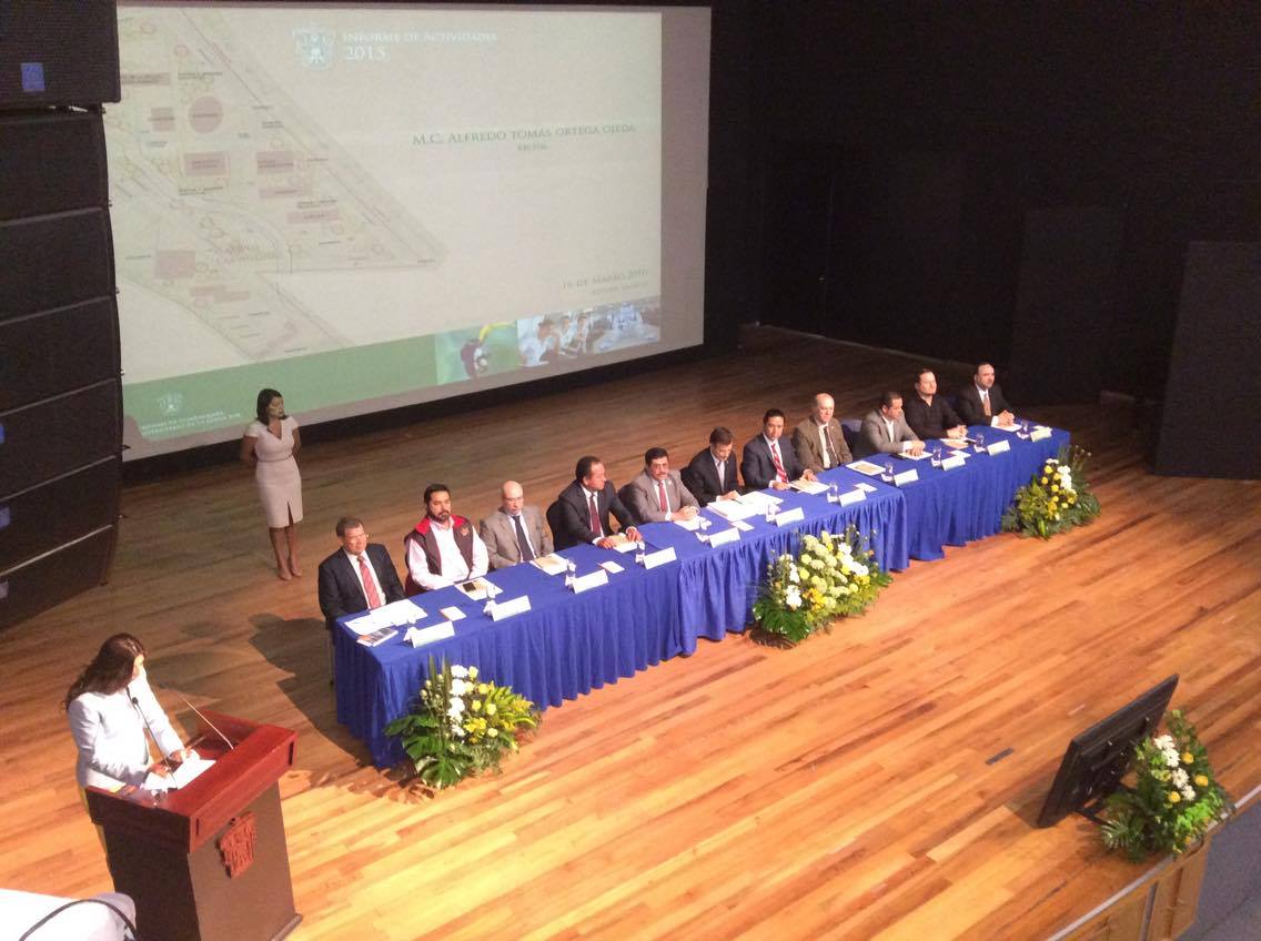 udg_oficial's tweet photo. #AlMomento da inicio informe de actividades del Mtro Alfredo Tomás Ortega Ojeda, rector de @CUCSur #3UdeGInforme. https://t.co/Mv6A9DZgKA
