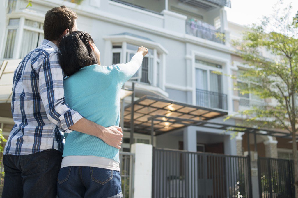 DyniaValente's tweet photo. Buying vs Renting: the Pros and Cons https://t.co/h08ZBCUrgc #RealEstate #Home https://t.co/ScZMo6ZWOV
