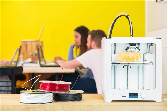 ljlynch's tweet photo. 3D printing could once again unify production and consumption: https://t.co/p8Y52TUtgd #Intel4Biz https://t.co/93HUPhW53i