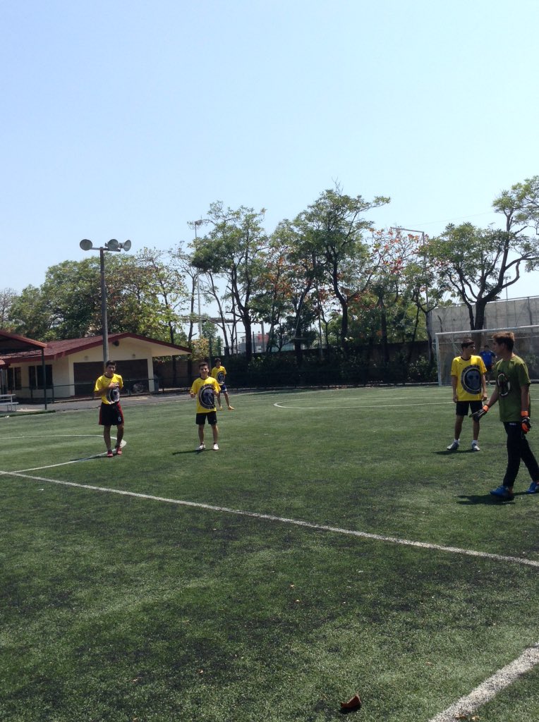 FC_Sentinel's tweet photo. Prematch vamos a ganar otra vez https://t.co/7DW5dDdUyW