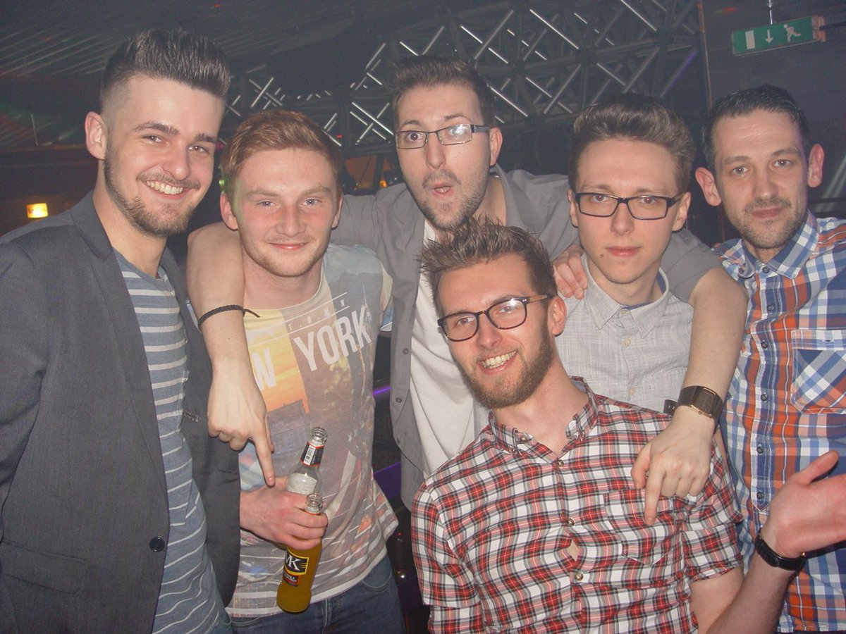 acapulcohalifax's tweet photo. This #Weekend at #ACCA we have #BOYBANDs #Halifax #FaceOfWeek #75pDrinks #OnlyPlaceToGo #HotMen #HotWomen https://t.co/IR3xcOKenW
