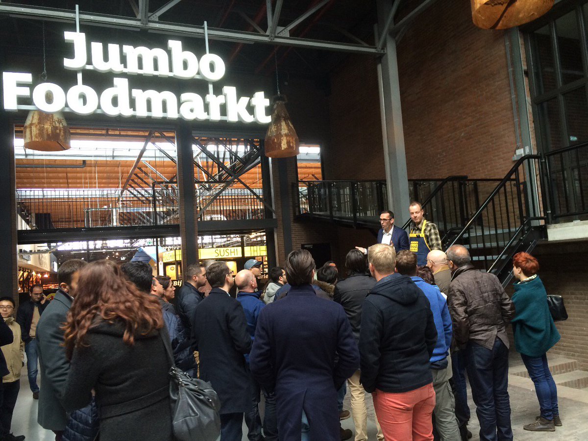 After a visit at Legro, trialstation, Driesvenplant, we have just arrived at Jumbo  <a href="/Legro_Potgrond/">Legro</a>