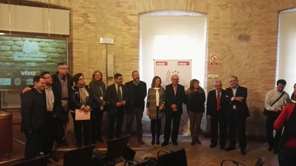 ClaritasTurismo's tweet photo. Presentado Jaén Genuino 2016 por @VivaJaen Como novedad limpieza del casco histórico. Actividades hasta Diciembre https://t.co/B6wK0LX6zx