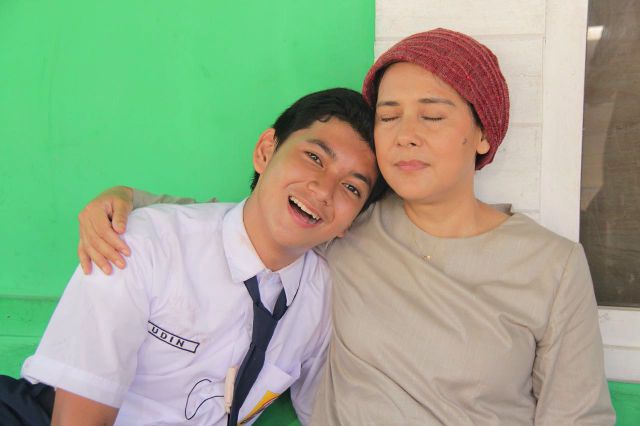 Emak segalanya bagi Udin 'The Fabulous Udin' Movie <a href="/TheFab_UDIN/">The Fabulous Udin</a> <a href="/BestfriendsAjil/">BF-AJIL-OFFICIAL</a> <a href="/OFC_BFAjilNEW/">BestFriendsAjil</a> <a href="/Herlina_Latieef/">TOYEN AJIL</a>