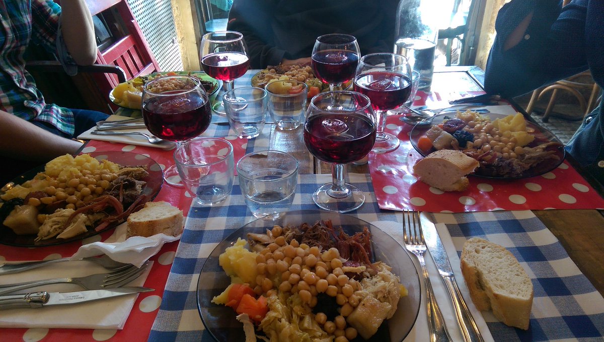 Archetype_ES's tweet photo. Hoy celebramos el último miércoles de invierno con un cocido https://t.co/chvXOpTH0x