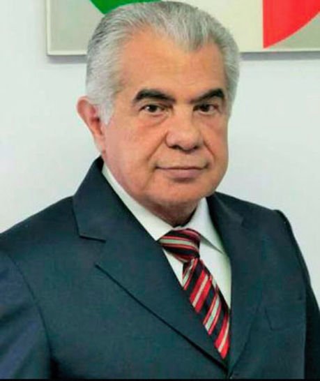 PaolaViridiana's tweet photo. Hombre de Resultados y de gran Experiencia Política, así es @Mafud_PRI. @MFBeltrones  https://t.co/GYKwceOeHM https://t.co/c5CLqW2fJS