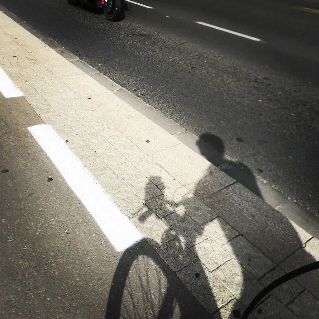 InstaBicycle's tweet photo. Via @gabesmak: #lofi #silhouette #shadow on the #bike #bicycle #telofun #telaviv #beach #b… https://t.co/92L5zq00cD https://t.co/3FEWA6HuAf