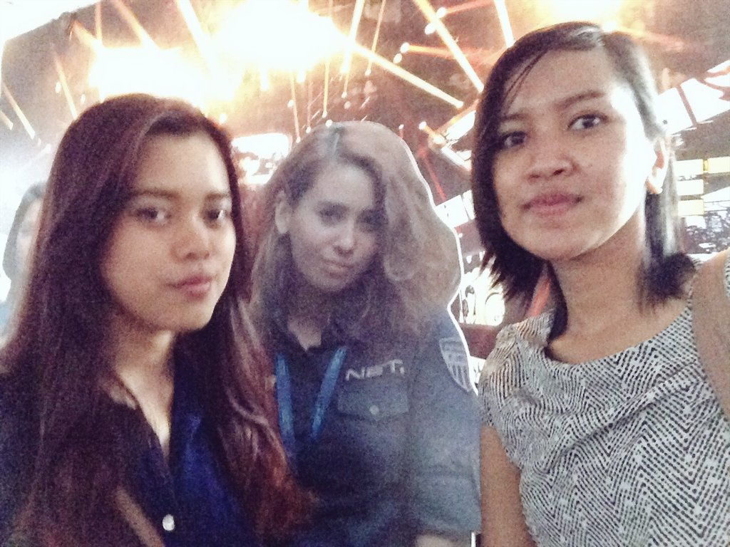 Tya_tiyuL's tweet image. Dipertemukan teman SD yg sudah lama tdk ktmu oleh @netmediatama di tes psikotes #MDPIV_NET 😉😊