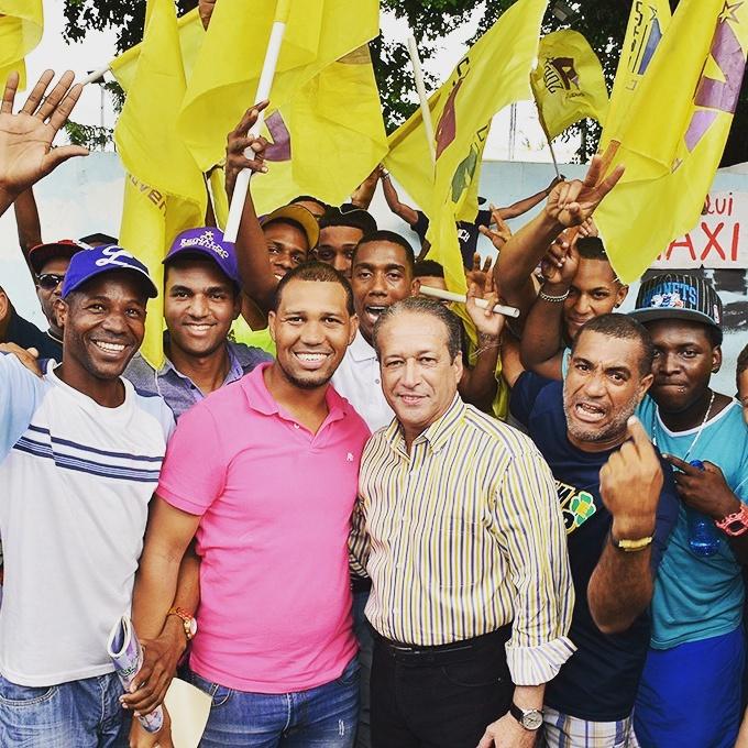 euridiaz08's tweet photo. #LaFeConReinaldo estuvo repleta de @joveneslideres6 @ReinaldoPared @IrvingAriasR @MelineePared @CharineeOvalles https://t.co/lOkC6ALhmo