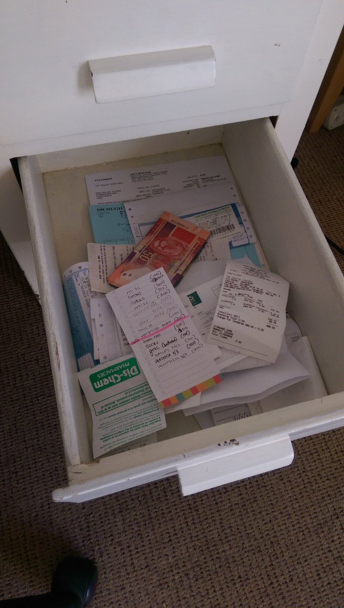 GarethOlivier's tweet photo. @cga2016 Control: My desk draw being closed; Risk: My wife. #controls https://t.co/njkbavhGPV