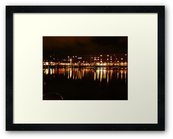 gsaundersartist's tweet photo. 'Liverpool At Night:Albert Docks' https://t.co/rPMXAHD3hY bags, prints, pillows. #photography #liverpool #albertdoc… https://t.co/PymieSuc8a