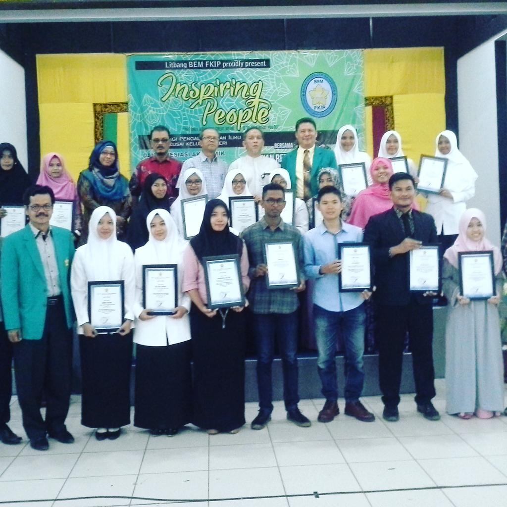 ika_fata's tweet photo. @ESA_SKU  @univ_syiahkuala @iloveunsyiah https://t.co/7WfIXdyqsl