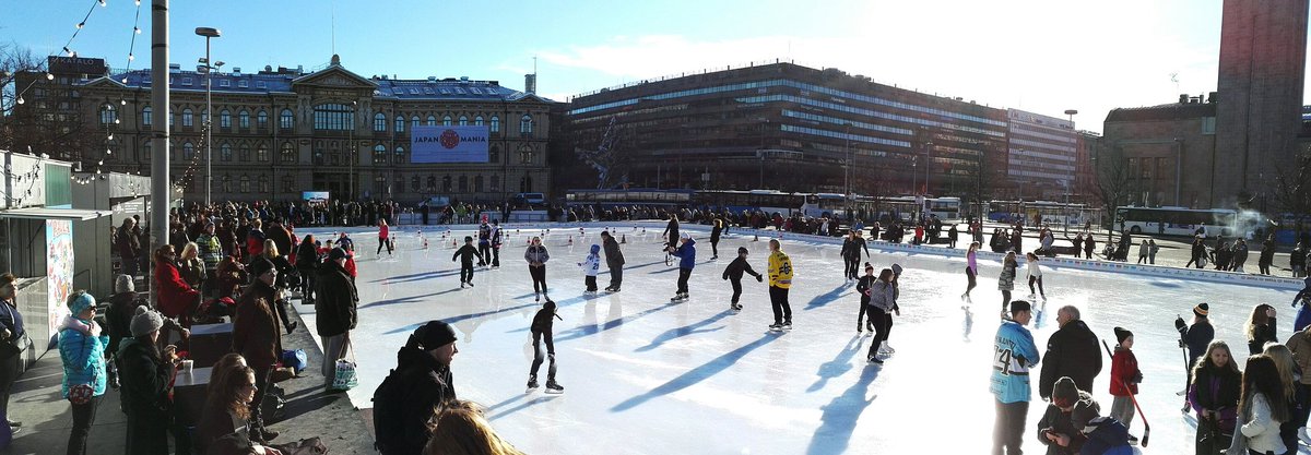 Aivan mahtava päivä, kiitos <a href="/smliiga/">Liiga</a>, liigatähdet, aurinko ja paikalle saapunut porukka! #KohtiMaljaa