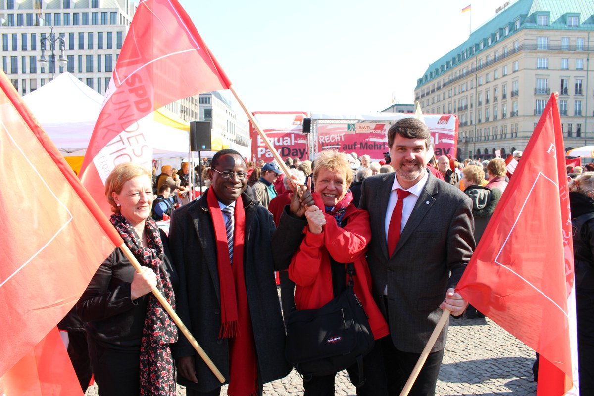 UlliNissen's tweet photo. Am 19. März ist EQUAL-PAY-DAY https://t.co/wkFJsIaP87 #spdbt #lghessen #spdffm https://t.co/HgjCHUBytt
