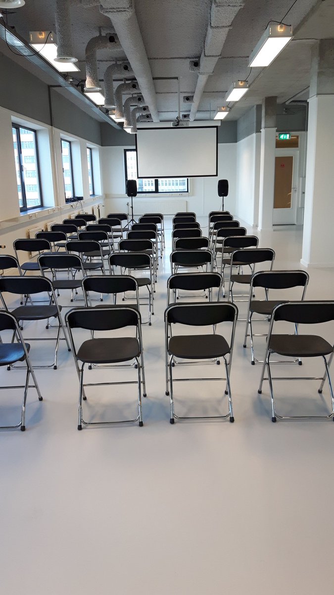 Ovvice's tweet photo. Klaar voor presentatie #Studio5 https://t.co/OgIT9E6t03