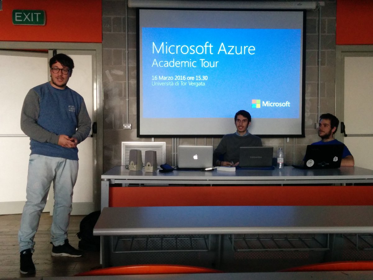 pcx93's tweet photo. "Technology has the power to unite us" 
#mspitaly @msdev_ita https://t.co/CXBpxaG4Kl
