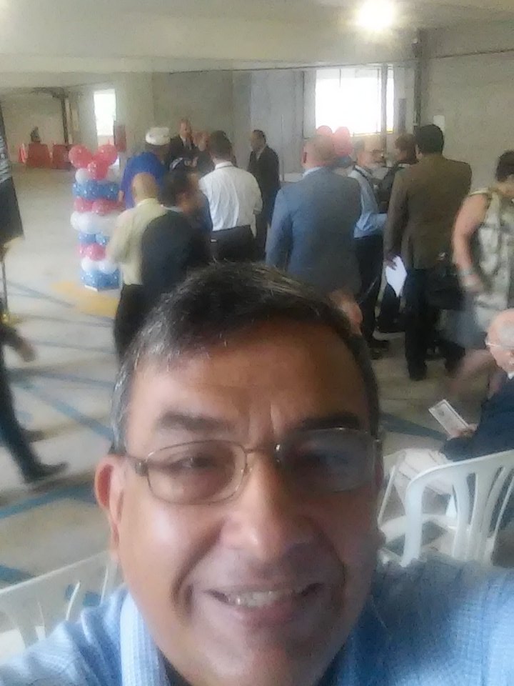 libertarican's tweet photo. Corte de Cinta Nuevo Parking Multipiso Hosp de #VeteranodePR https://t.co/JBLxI7GRrX