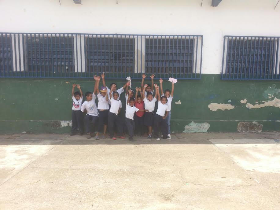 ServiEduMiranda's tweet photo. Ejecutandose las reparaciones por Infraest. de la Escuela Conc. Quebrada de Miguel #OcumareDelTuy @EducaMiranda https://t.co/TvcnXvghEs