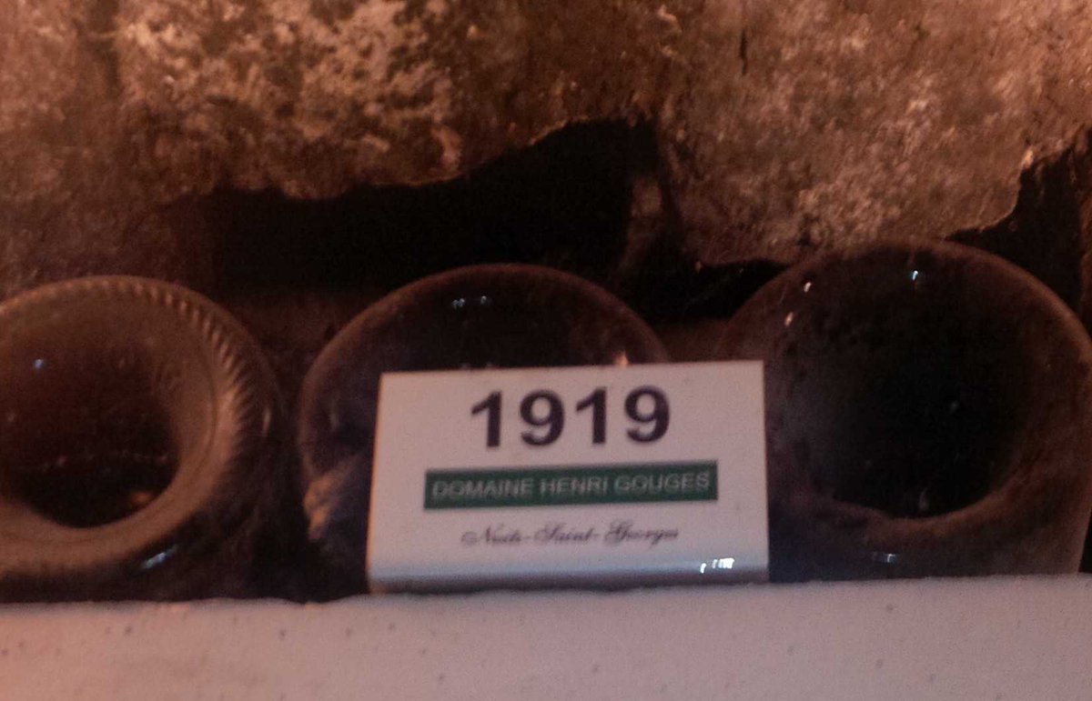 stephentowler2's tweet image. Looking for back vintages @exploreleclos #winelover #henrigouges