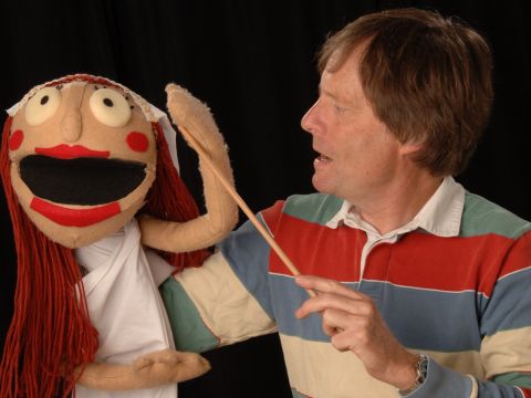 Catch a 1-man puppet show this Fri from 11:00 am to noon
@GuelphLibrary's main branch (100 Norfolk Street). #Guelph