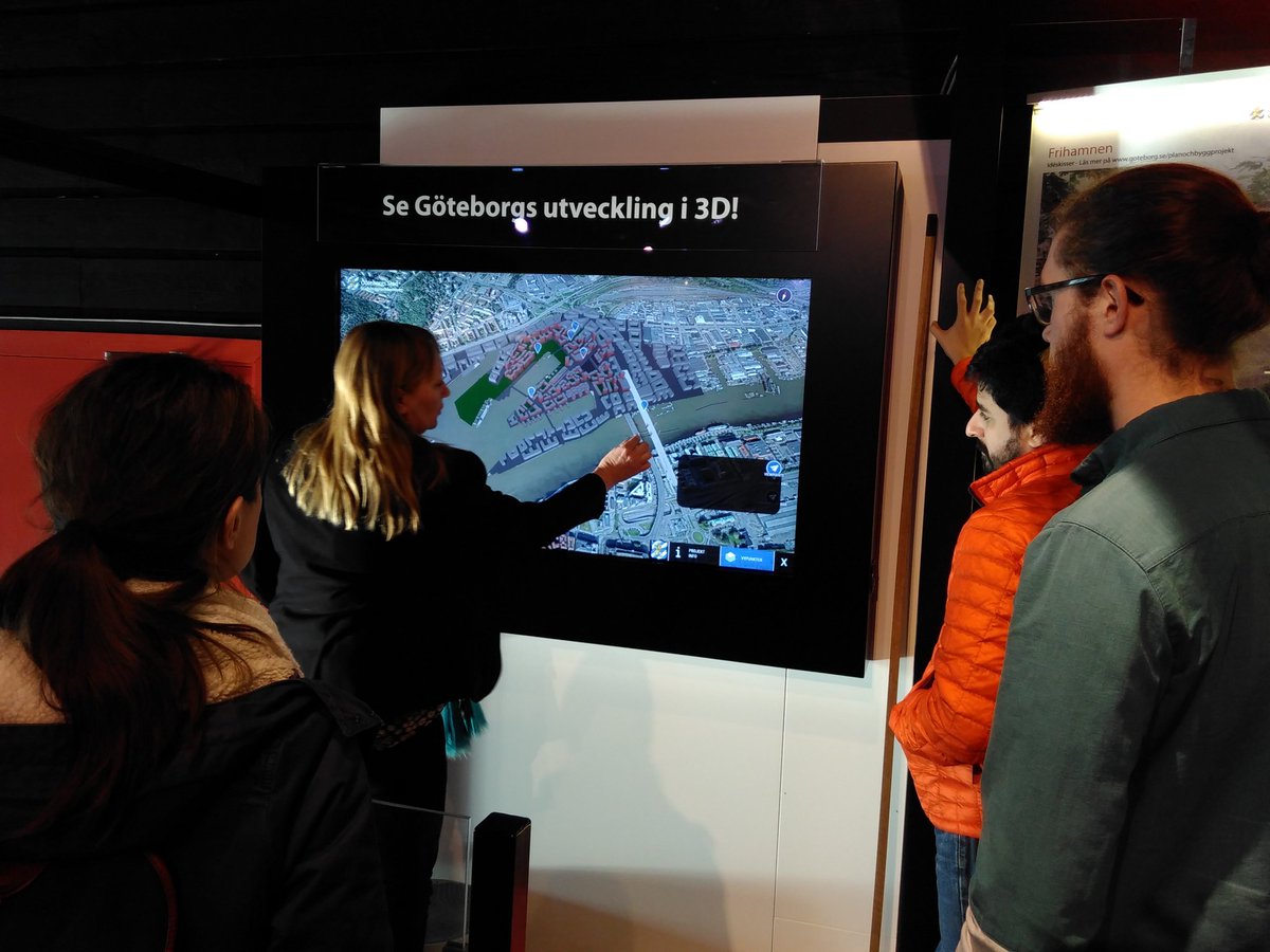 TheChallengeLab's tweet photo. Understanding #frihamnen development @alvrummet #dencity #electriCity #jubilemsparken #3Dcitymodelling https://t.co/lbTu7HMSMy