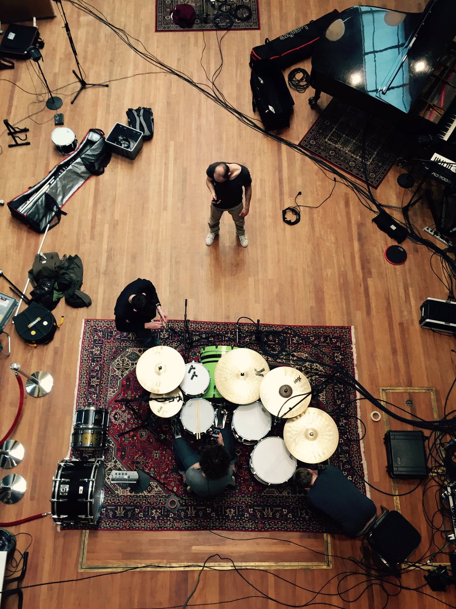 paper_motion's tweet image. Almost set!