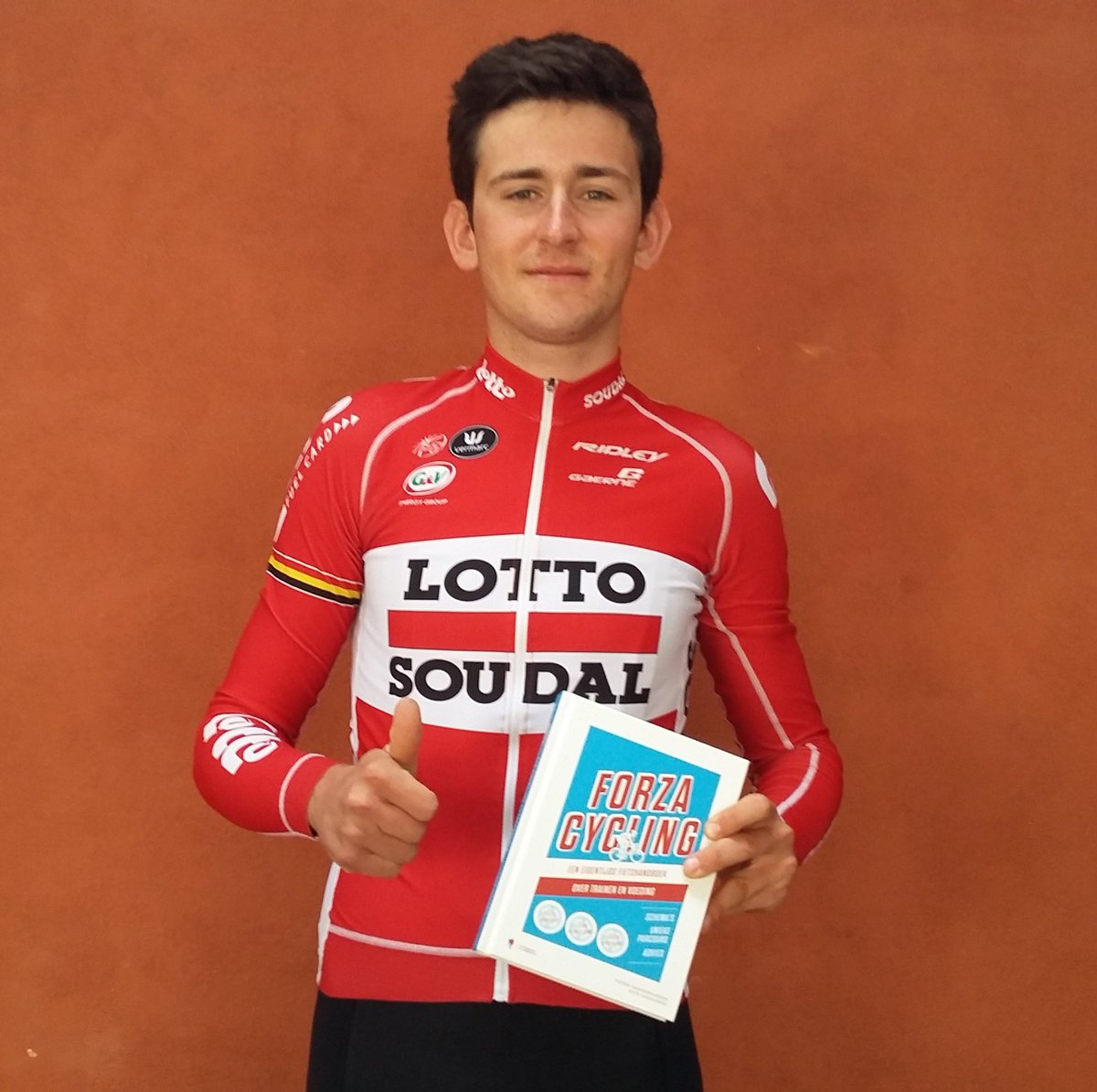 LL_eon's tweet photo. #ForzaCycling! https://t.co/5gLCvbpqn0