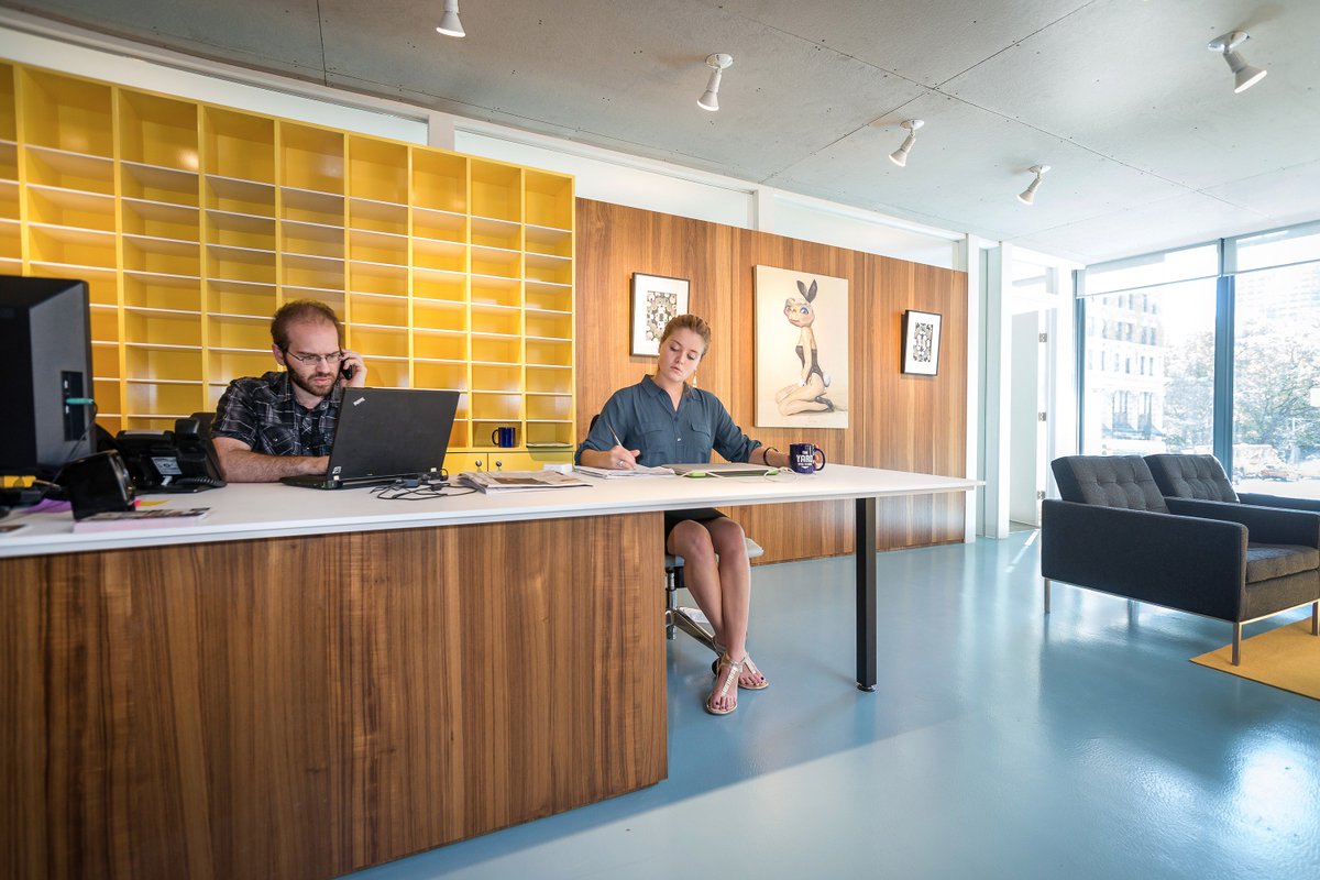 findworkspaces's tweet photo. #NYC #Entrepreneurs need to check out @WorkAtTheYard and their newest Flatiron location! https://t.co/ykcwl3rpDP https://t.co/13SkNRWoet
