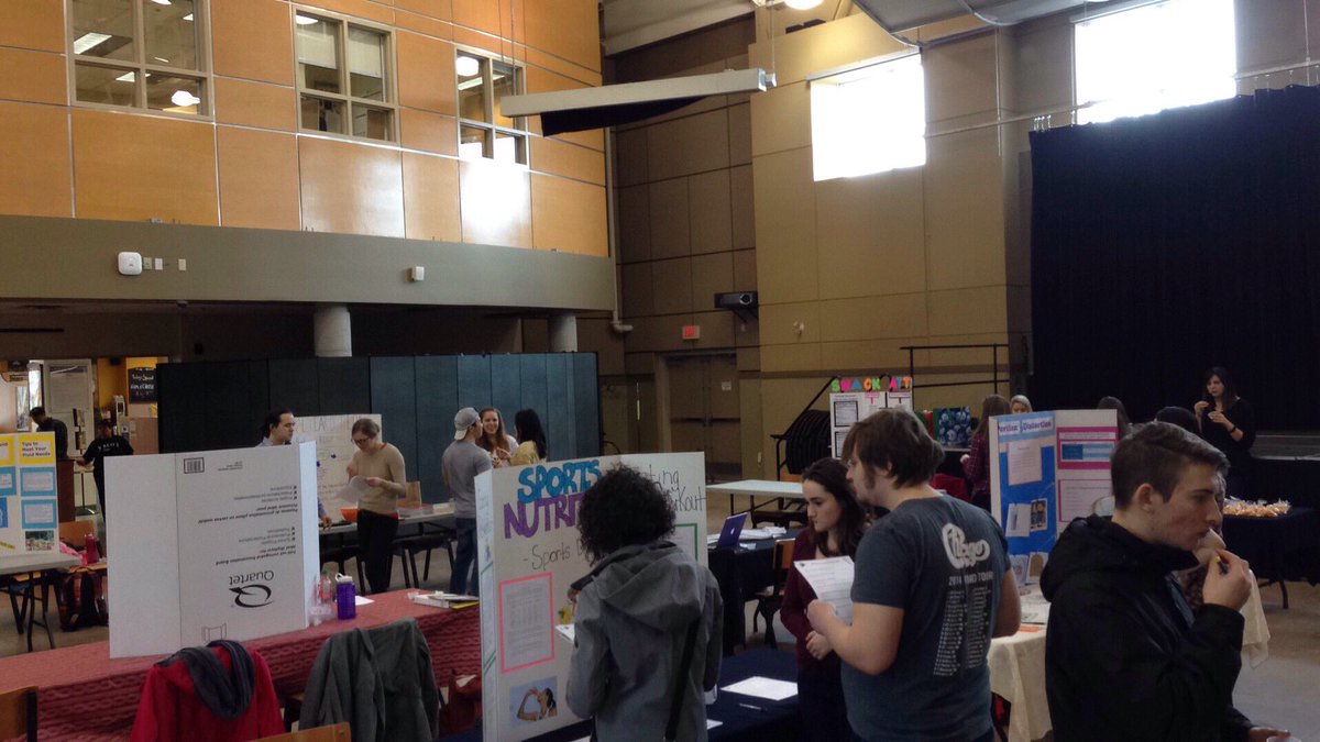 All kinds of people in to visit the fair. Drop in for some health info, snacks and prizes! We're here until 1:00pm.
