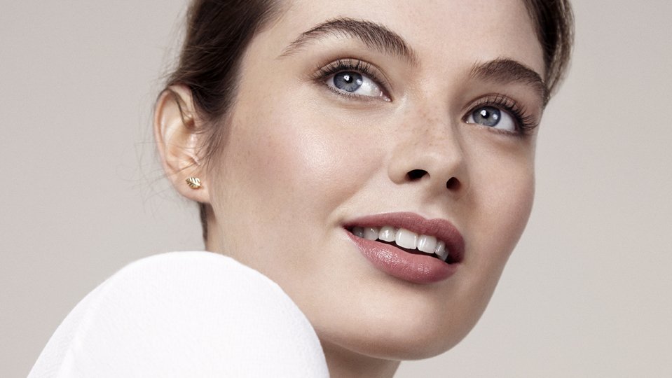 GlamourSpain's tweet photo. Cómo tu beauty look puede ser tu aliado en una entrevista de trabajo https://t.co/3KqUPy4ku6 #MultiYou https://t.co/GjHu7e9e5B
