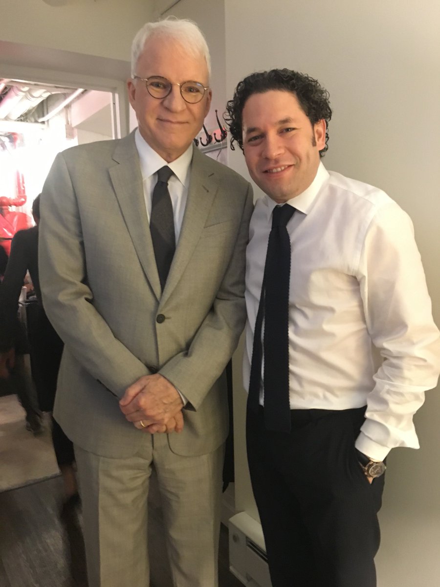 Caras conocidas entre bastidores de @ColbertLateShow 😄