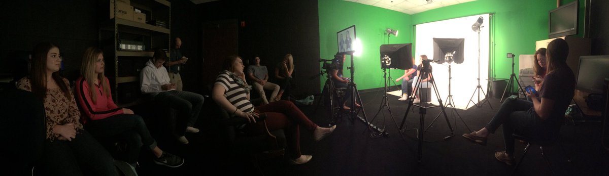 HHSSenior16's tweet photo. Today's Interview: Hailey &amp; Kaity! If you haven't singed up for an interview yet, sign up today in the office! https://t.co/3eBTiL0K7D