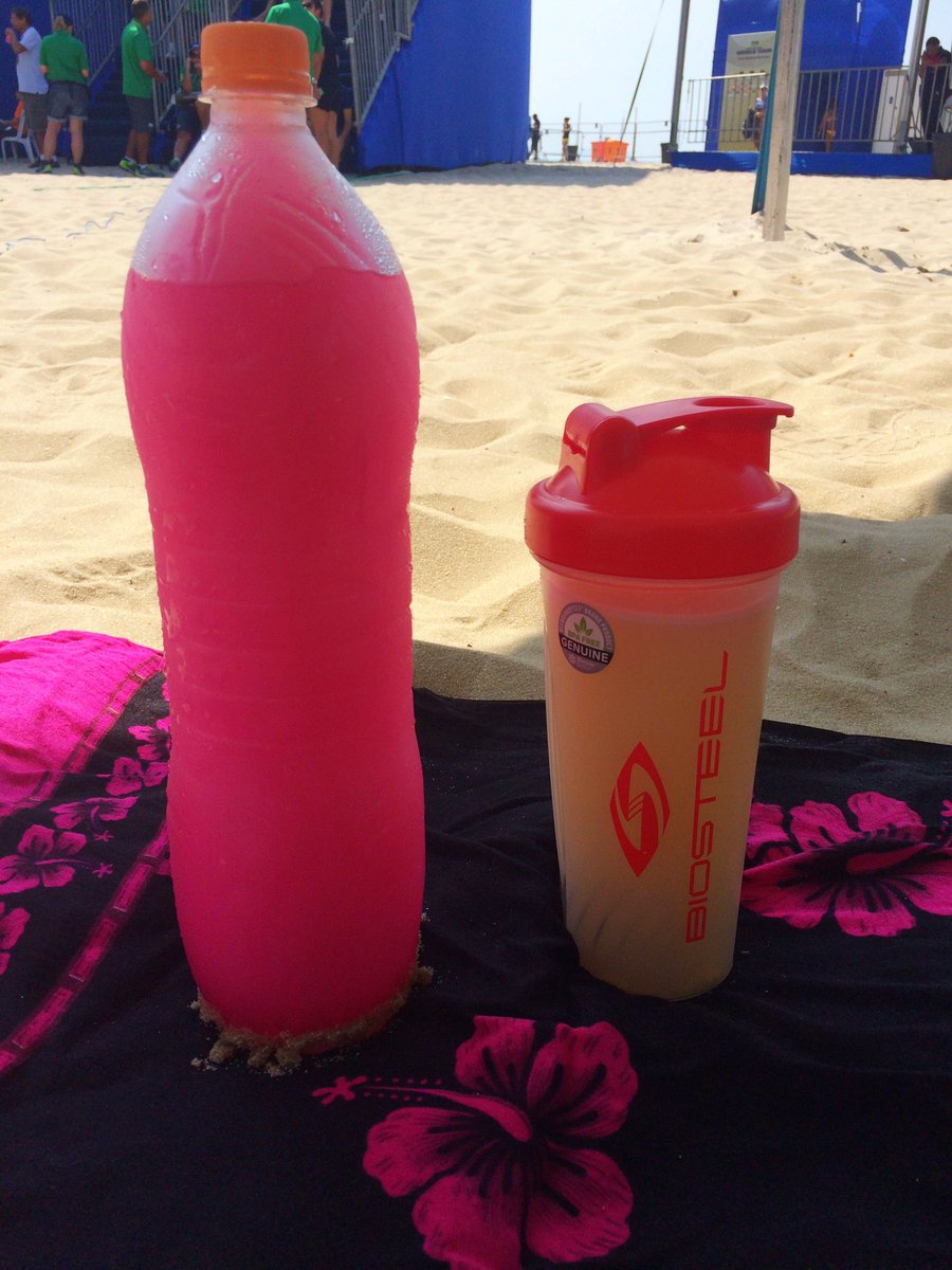 taylorpischke's tweet photo. Two weeks in... One full #DrinkthePink tub down 🙊 @BioSteelSports Keeps me going in the tough 3 setters ☀️ https://t.co/TikZZMNxpM
